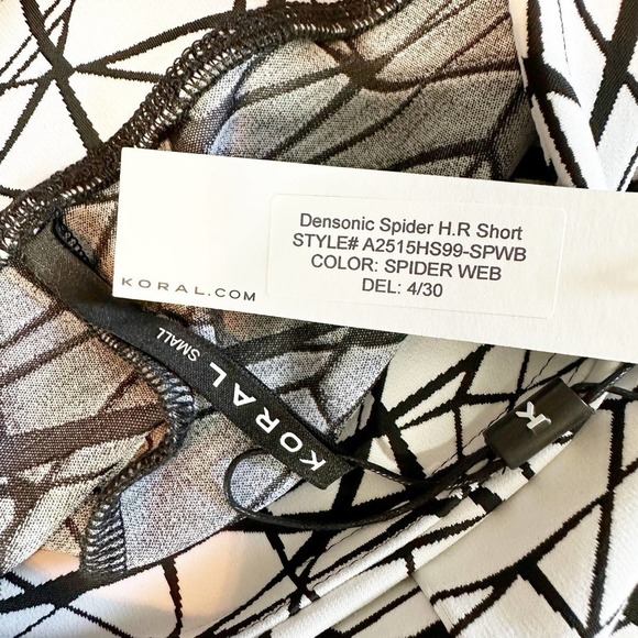 Koral Densonic Spider Web Print High Rise Biker Activewear Short Size Small - Picture 3 of 6
